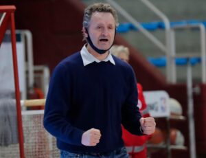 Valentini duro: “Chiediamo scusa”