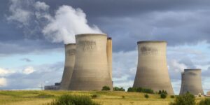 La Francia allunga la vita alle sue centrali nucleari