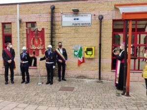 Inaugurato il nuovo defibrillatore