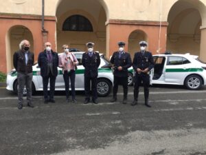 Due nuove auto ibride per il corpo di polizia municipale