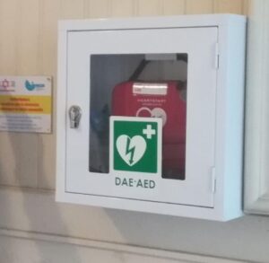 La Comunità Ebraica inaugura il nuovo defibrillatore