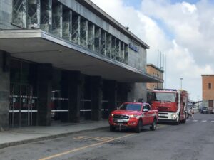 Vigili del fuoco negli uffici della Stazione per una verifica statica