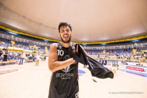 Addii Bertram: lasciano Fabi e Carotti