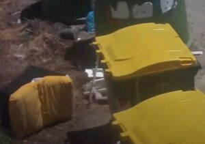 Abbandono di… poltrone a Villabella e in strada Oche: al responsabile due sanzioni da 600 euro