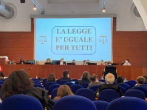 Eternit Bis: la difesa contrattacca e chiede il proscioglimento di Schmidheiny