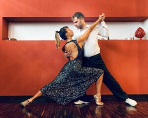 Tango a palazzo Ghilini, poi ancora musica e poesia