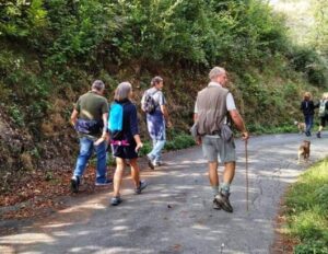 A Ponzone la passeggiata “senza fretta”