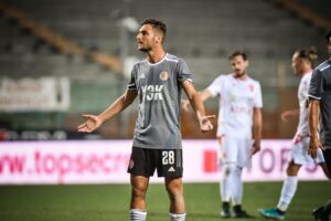 Un marchio sulla maglia. Il primo sponsor?