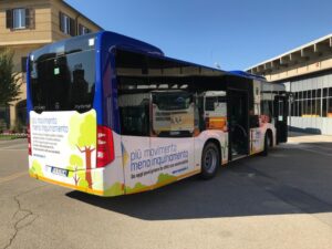 Continuano le opere di sanificazione sugli autobus Amc