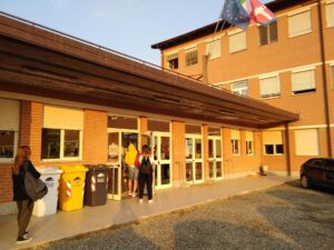 Scuole aperte domani in città