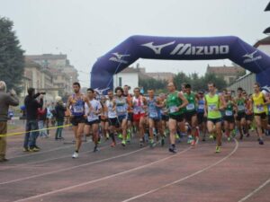Mezza maratona d’autunno, il grande podismo fa tappa a Novi