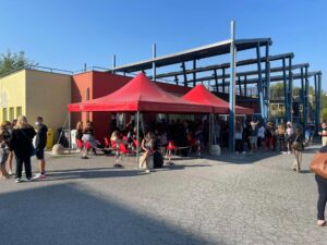 Centro vaccinale, apertura su due giorni