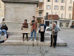 Abbate torna in piazza contro il Green Pass. A Casale anche il senatore Carlo Martelli