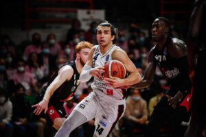 La Bertram vuole lanciarsi a Napoli