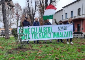Azione Tortona dona un albero alla città