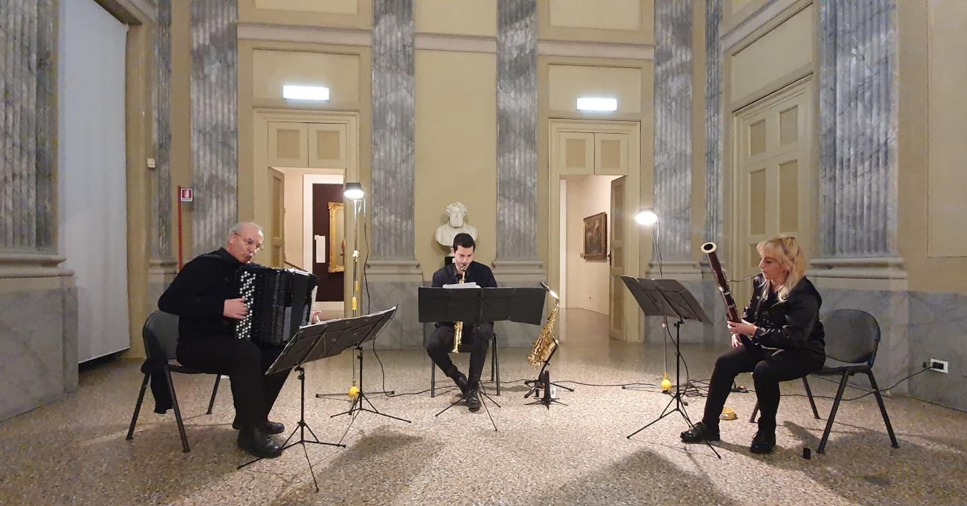 A Casale le mostre, la pista del ghiaccio e il concerto all’Epifania