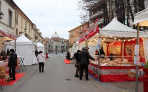 Pagode di Natale, Lucchini: “Parlato con i commercianti”