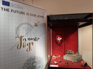 Un grande mix di arti e culture nella mostra di gioielli al For.Al di Valenza