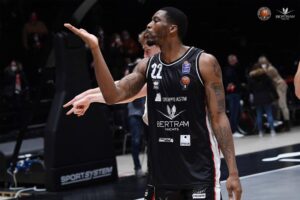 Addio Sanders . Un anno dopo Torino