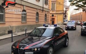 Folle corsa, anche contromano, in centro inseguito dai Carabinieri