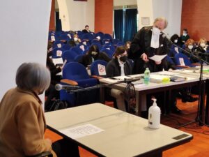 Eternit bis: «I ragazzi facevano la pista alle biglie nel polverino»
