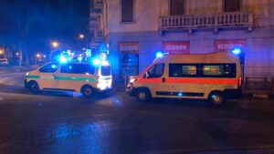Via Tiziano: fiamme nell’appartamento, una donna all’ospedale