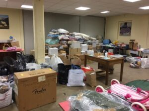 Ucraina, tanti aiuti. “Ma non mandate indumenti personali o rovinati”