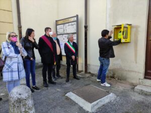 Installato un nuovo defibrillatore