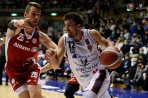 Bertram. i numeri di maglia di tutto il roster