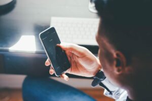 Amc ed Energica: «Attenzione alle telefonate truffa dai call center»