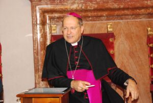 Alessandria, anche la Scagni in barca col vescovo