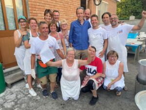 Il nuovo sindaco alla sagra degli gnocchi