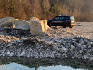 Prelievo abusivo d’acqua dal torrente Scrivia: azienda agricola nei guai