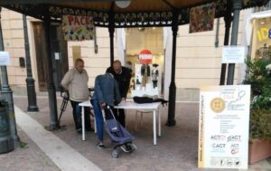 Petizione Terme:  tre giorni con i gazebo di Act per le ultime firme