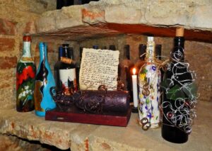 Bottiglie artistiche a Cella Monte