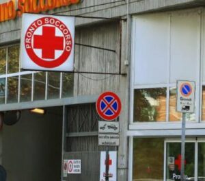 Alessandria: caos al pronto soccorso, 37enne svuota l’estintore in sala d’attesa