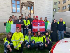 Don Alvise e dieci ragazzi da Gavi a Rzeszòw per aiutare il popolo ucraino