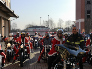 Domenica i Babbo Natale rallegreranno l’Infantile
