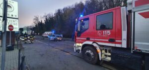 Novi, scontro tra auto e pullman in via Raggio
