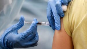 Vaccini: dal 26 gennaio al via le preadesioni per la fascia 5-11 anni