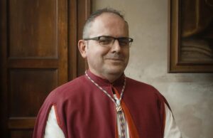 Don Fabrizio Casazza presenta ‘La luce di un altro’