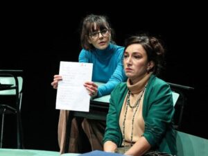 Novi, a teatro Angiolini e Scommegna tra adolescenza e bullismo