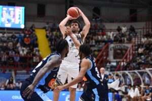 Bertram appannata,  Napoli con merito