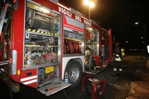 Villavernia: incendio in un appartamento. Cinque persone in salvo