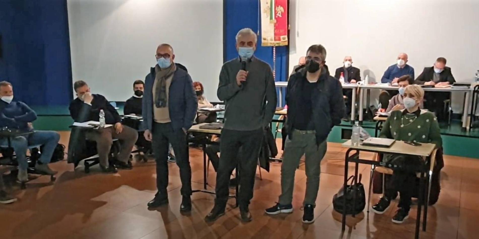 Pernigotti, i lavoratori tornano davanti al cancelli della fabbrica