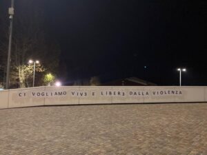 Non Una Di Meno scende in piazza per dire no alla violenza sulle donne