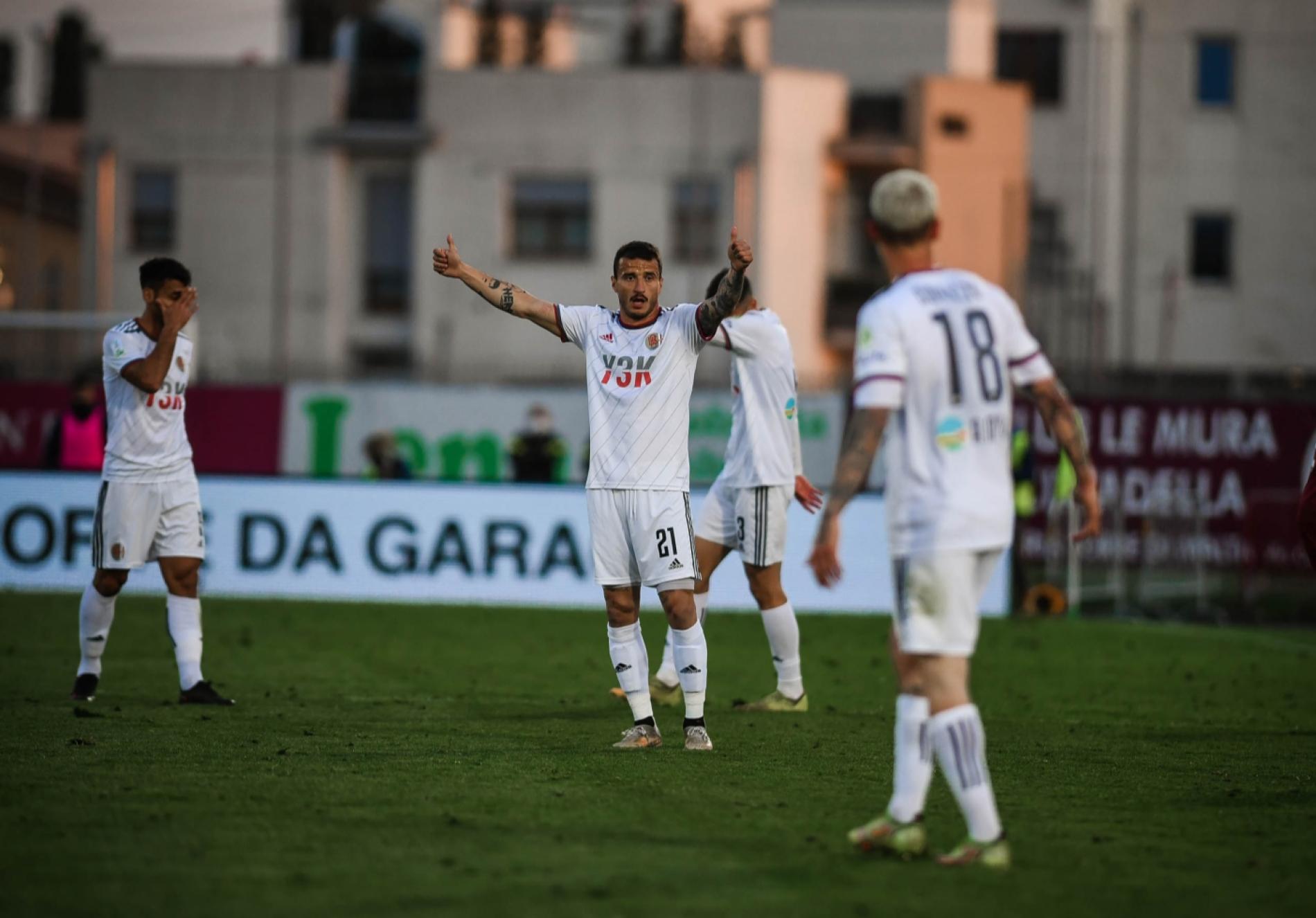 Gli assist di Pierozzi, i gol di Joker