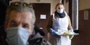 «Acos, i soldi dei regali di Natale vadano ai bisognosi»
