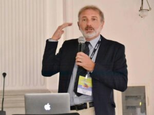 Bufale e fake news, Silvano Fuso a scuola insegna come evitarle