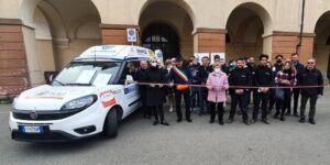 Sclerosi multipla, imprenditori novesi donano un pulmino ad Aism